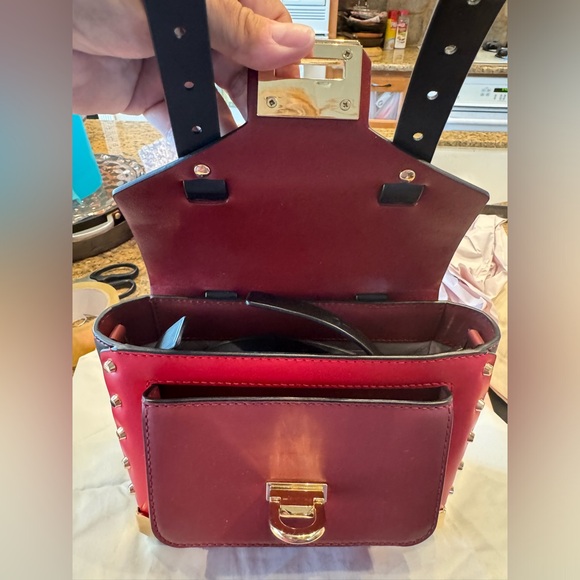 Michael Kors Manhattan Small Color Block Messenger Bag - Picture 11 of 14